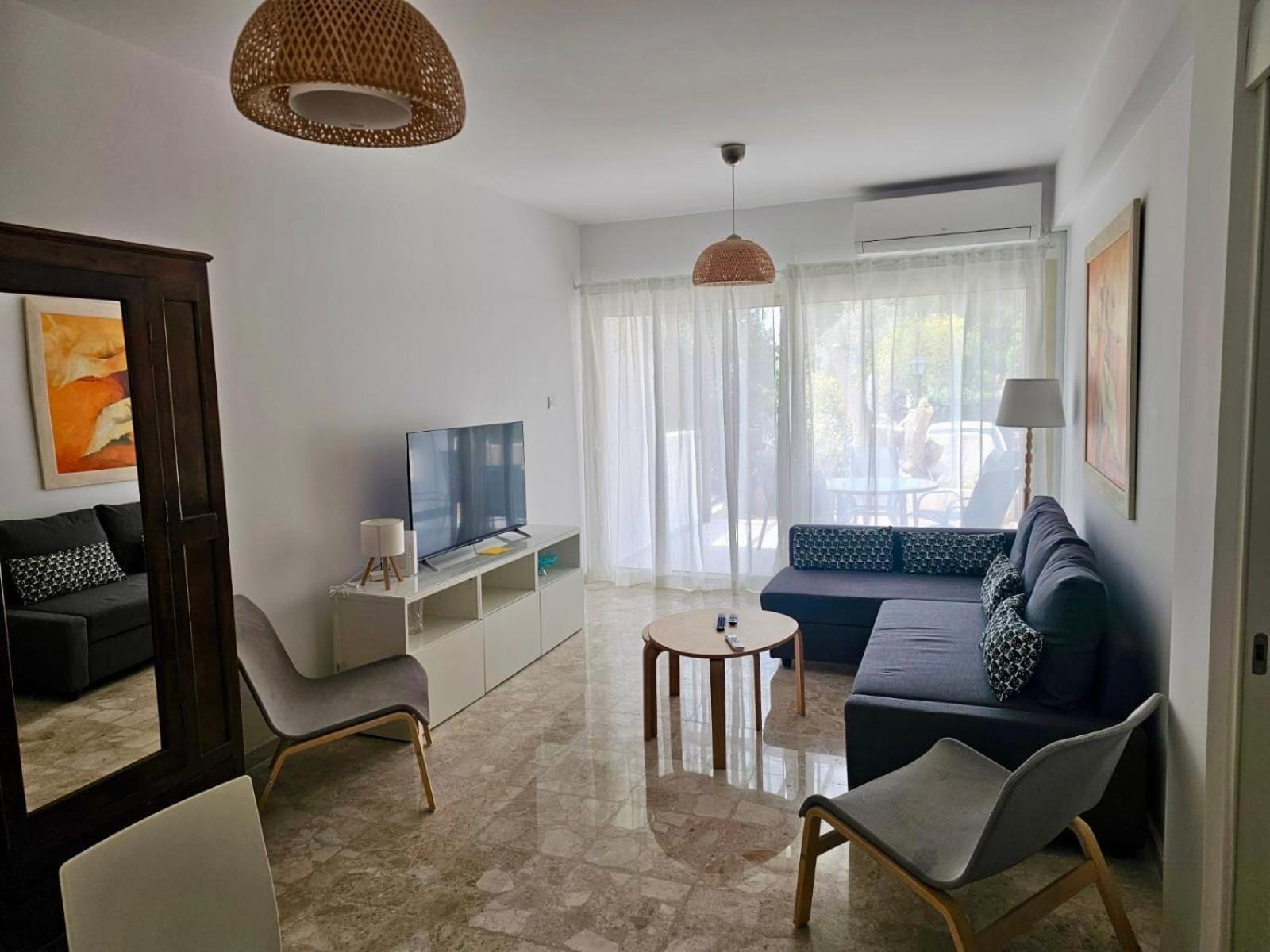 Margarita 110 Apartment Пафос Екстериор снимка